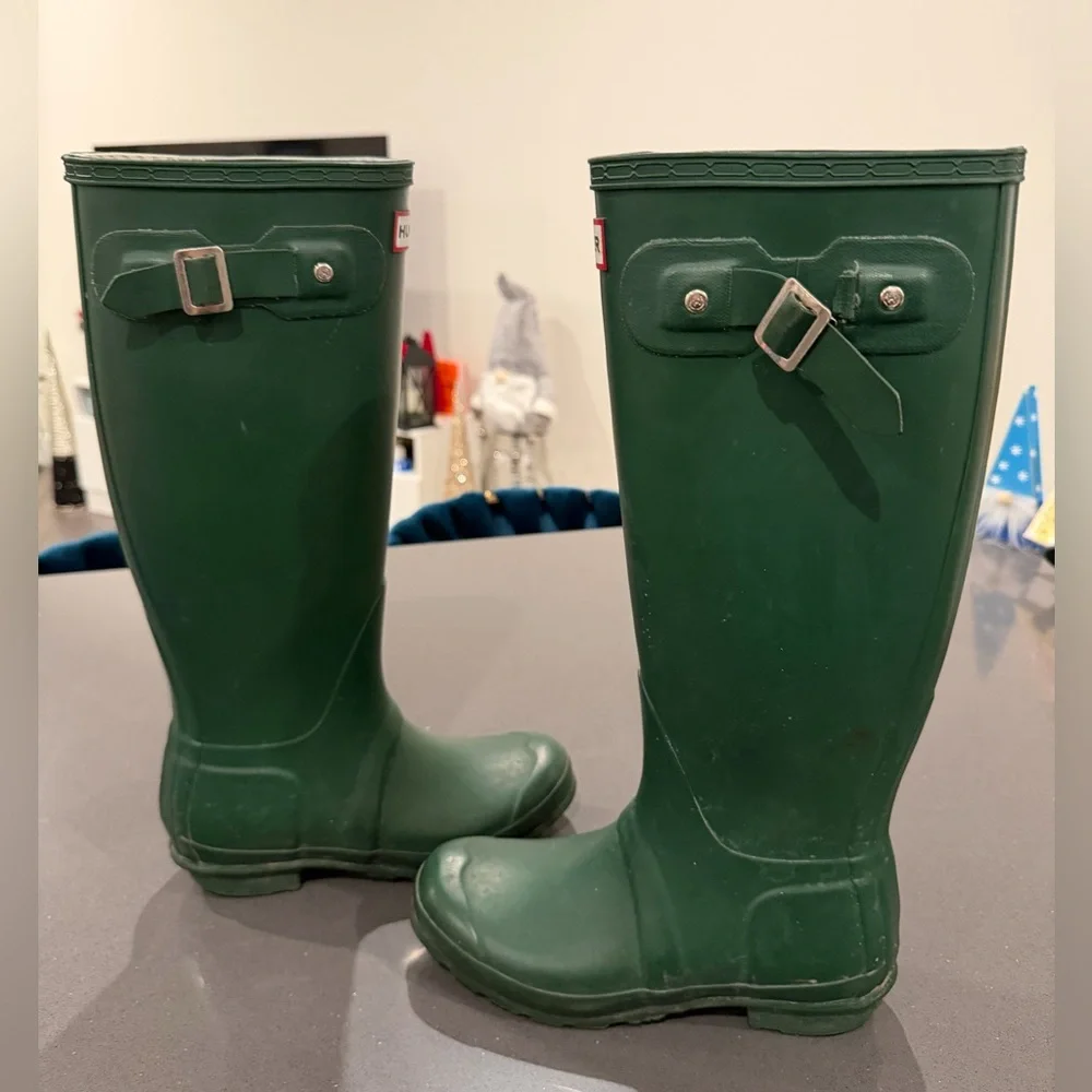 Hunter Original Tall Rainboot in‎ Green Size Womens 5 Mens 4